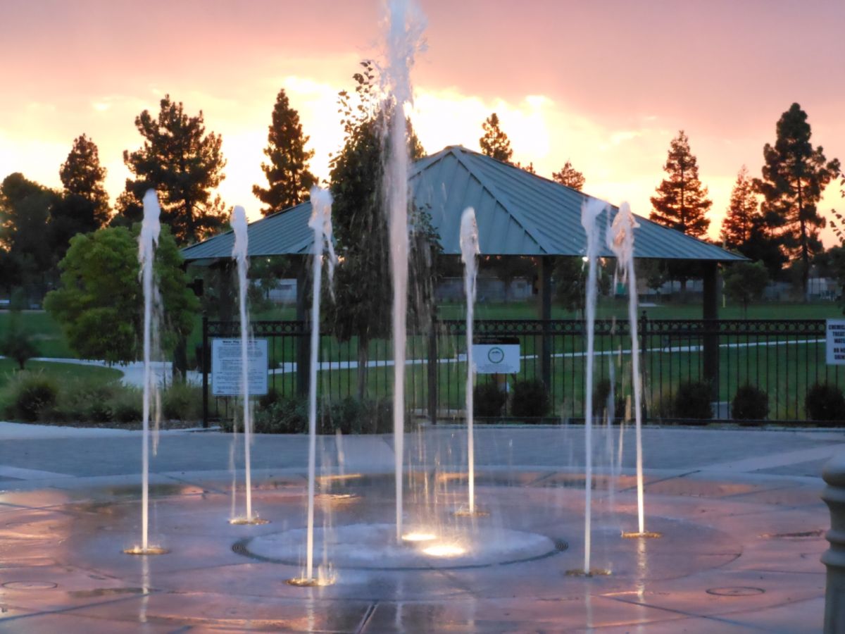 Valverde Splash Pad located at 15557 5th St.